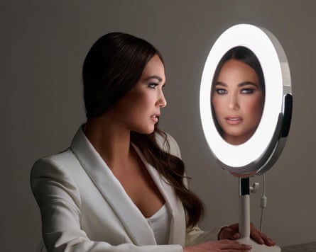 Ilios Lighting Beauty Ring Mirror