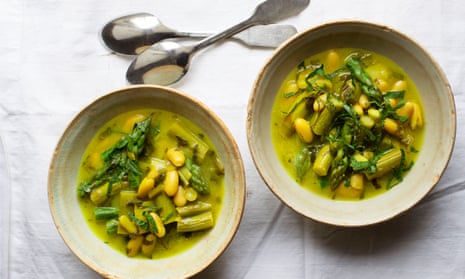 Green peace: asparagus and cannellini beans with mint.