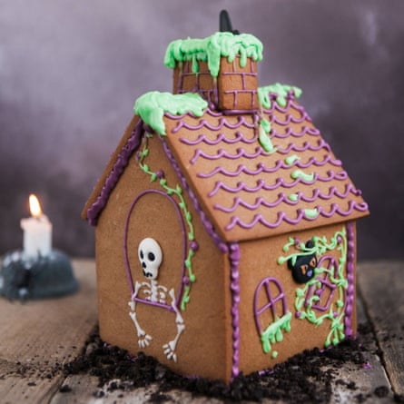 Haunted house made from Haunted House Baking Kit.