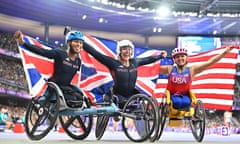 Hannah Cockroft (centre) and Kare Adenegan (left) with Eva Houston after the women's 800m T34