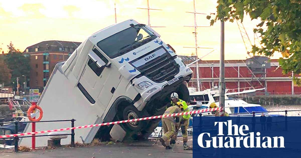 Lorry falls into water at Bristol harbour