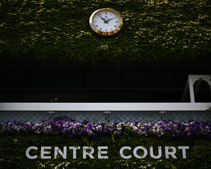 Karolina Muchova v Linda Noskova: Wimbledon 2026 women’s singles final – live