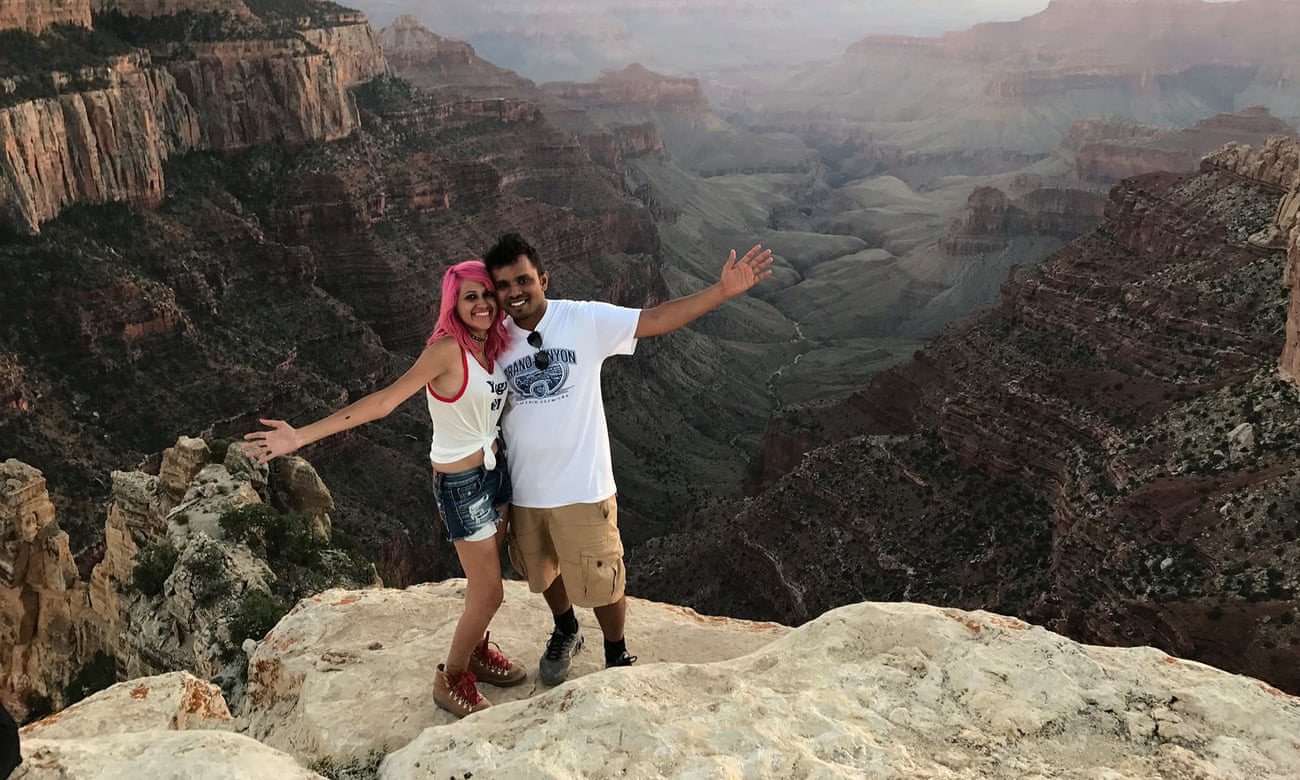 Cặp đôi chết thảm vì rơi xuống vực: 'Cuộc sống của chúng ta chỉ đáng giá một bức ảnh thôi sao?' Cap doi chet tham vi roi xuong vuc: 'Cuoc song cua chung ta chi dang gia mot buc anh thoi sao?'