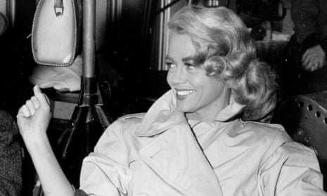Dorothy Malone, who won hearts of 1960s TV viewers as the long-suffering mother in Peyton Place TV show, has died. 