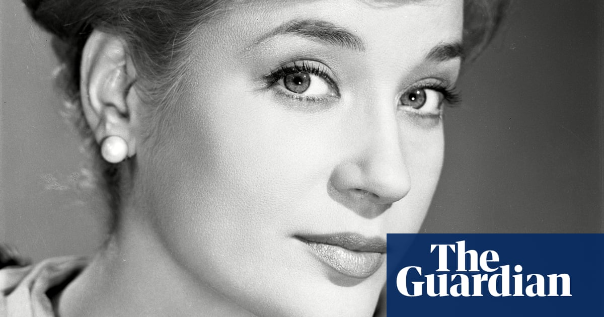Sylvia Syms, prolific British actor, dies aged 89