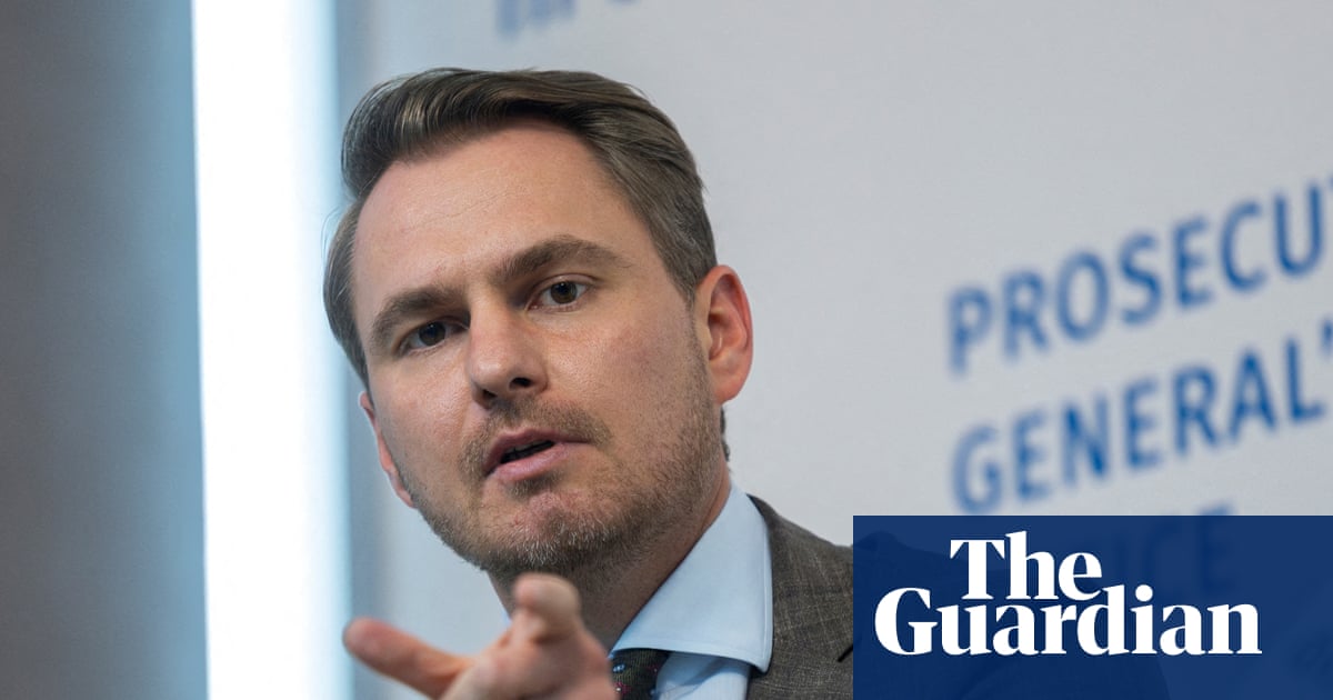 Ukraine’s prosecutor general quits after anti-corruption agents raid his office Ukraine’s prosecutor general quits after anti-corruption agents raid his office