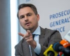 Генеральний прокурор України подав у відставку після обшуку в його кабінеті антикорупційними агентами