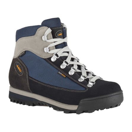 An AKU Ultra Light Gore-Tex Hiking Boot in blue and taupe. The boot has white laces.