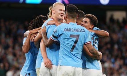 Erling Haaland et João Cancelo après avoir combiné pour un but sublime contre le Borussia Dortmund