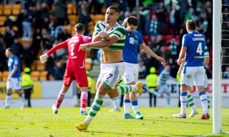 Celtic’s Giorgos Giakoumakis scores to make it 2-1 during injury time in their game against St Johnstone