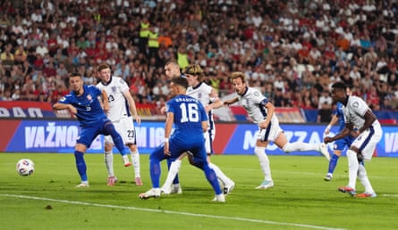 Harry Kane’s header opens the scoring in Serbia