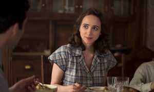 Zoe Kazan como Bess en el complot contra América.