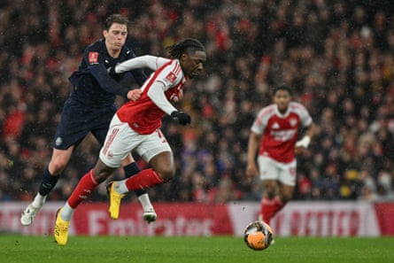 Eberechi Eze dribbles with the ball