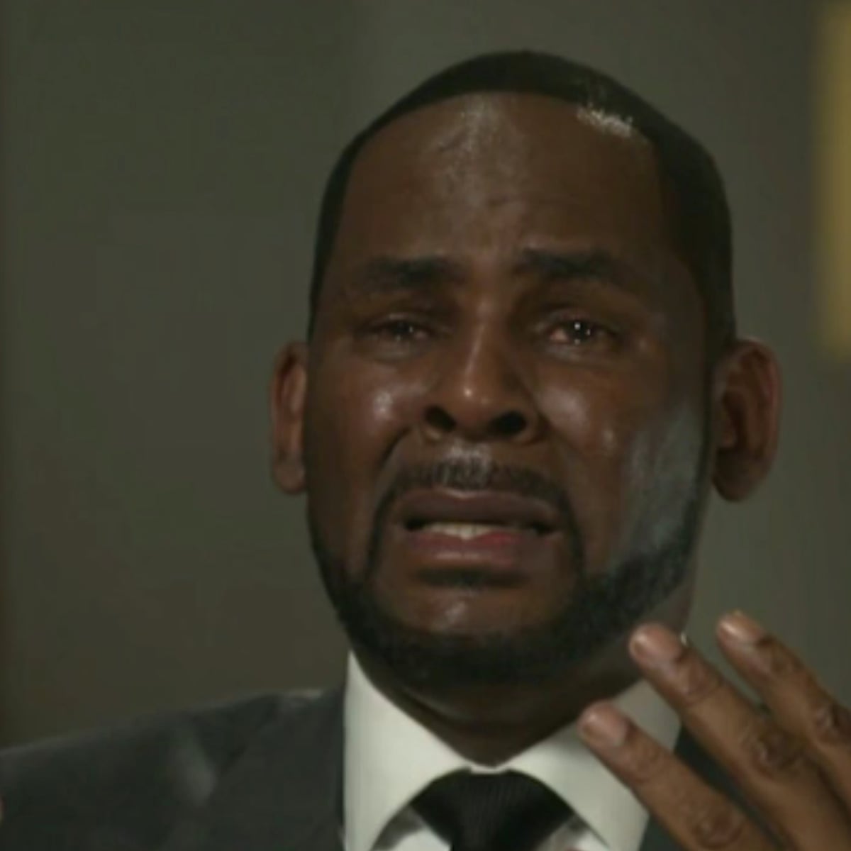 It&#39;s not fair&#39;: R Kelly tearfully denies abuse allegations in tense  interview | R Kelly | The Guardian