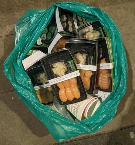 'I got over £10,000 worth of food for free': Diver makes the most of discarded groceries | To save money 3 Bin diving food