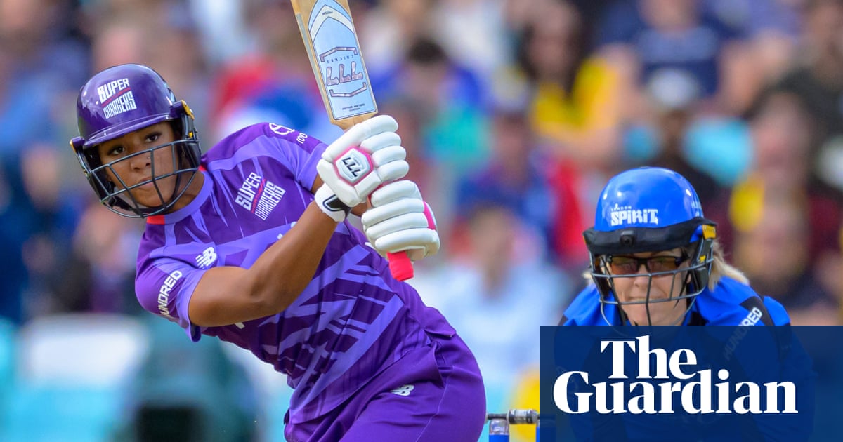 Davina Perrin hits quickest Hundred ton to fire Northern Superchargers women into final