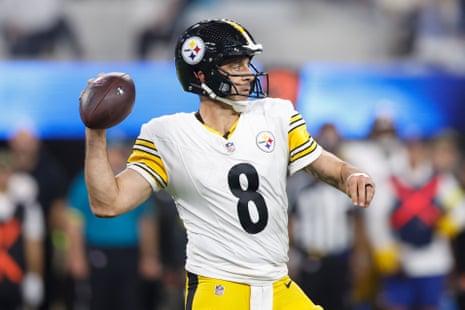 “HE CHEATED!” Just seconds after a shocking 22-27 loss at M&T Bank Stadium to the Steelers, Ravens head coach John Harbaugh flew into a rage, pointing directly at Aaron Rodgers and loudly accusing the Steelers star of using high-tech equipment to "cheat" and demanding an immediate NFL investigation. Ten minutes later, in front of dozens of television cameras, Aaron Rodgers slowly raised his head, flashed a cold smile and said exactly 15 sharp words. The entire stadium seemed to explode in chaos, Mike Tomlin stood frozen in stunned silence, his face pale as the millions of NFL fans around the world were watching. TH