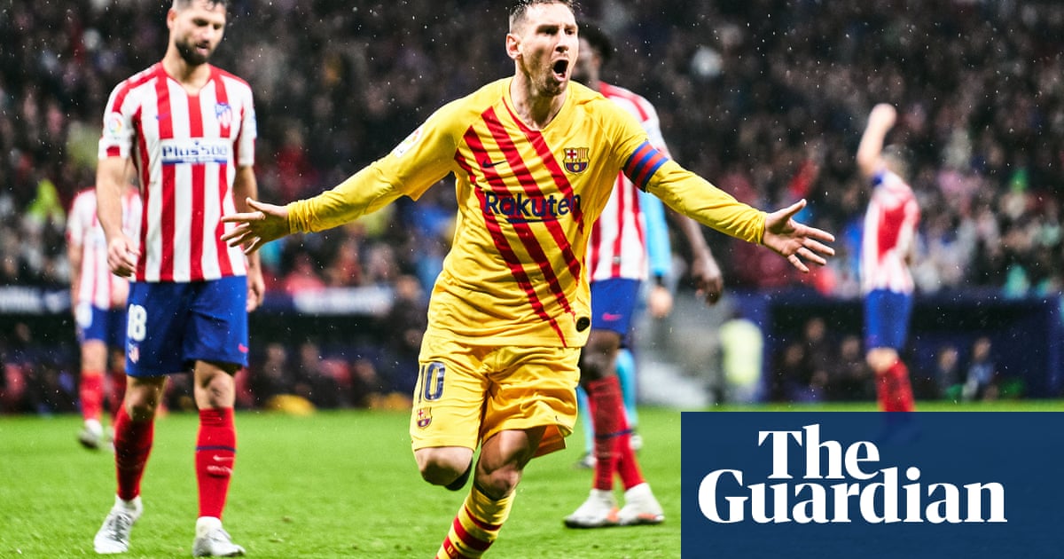 Lionel Messi’s late winner sinks Atlético Madrid and puts Barcelona top