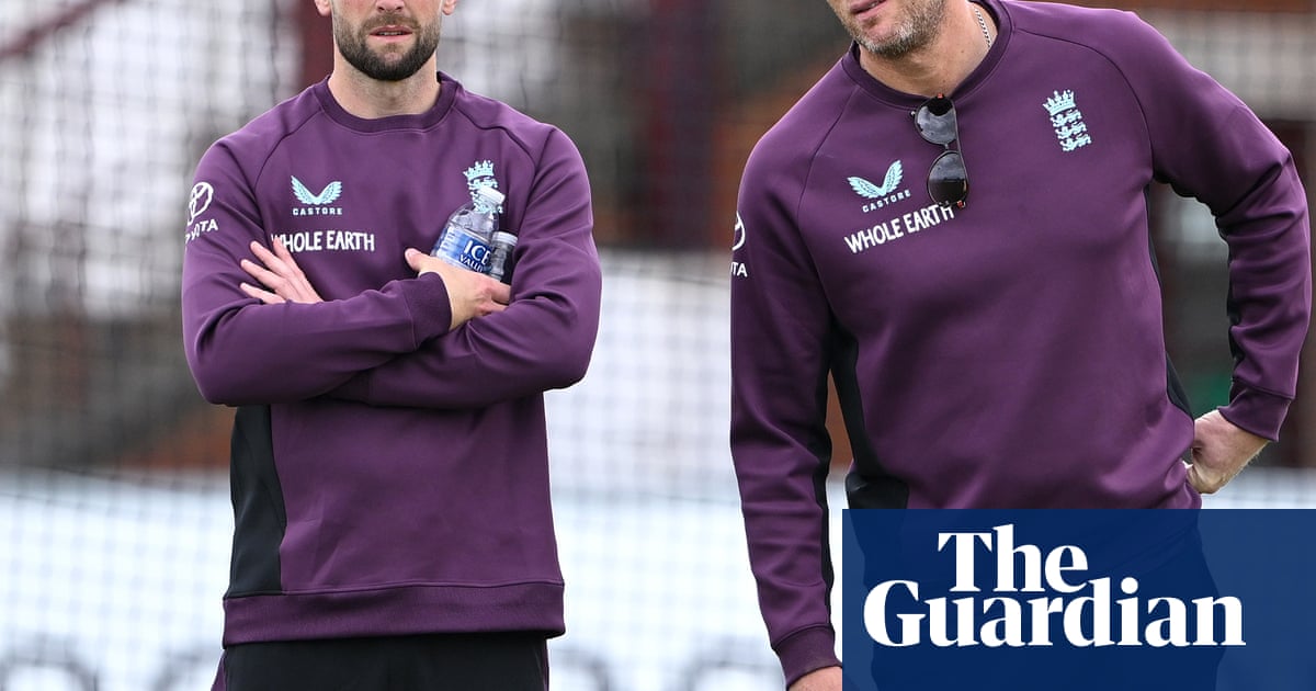 England Names Pace-Scarce Squad for India Test Series