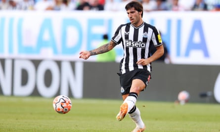 Sandro Tonali in preseason action for Newcastle.