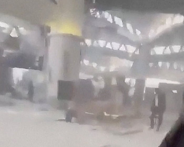 Saudi coalition vows retaliation after deadly Houthi attack on Riyadh airport