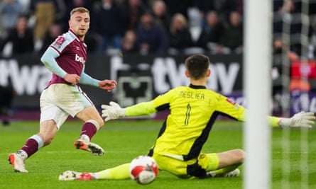 Jarrod Bowen beats Illan Meslier to seal West Ham’s place in the FA Cup fourth round