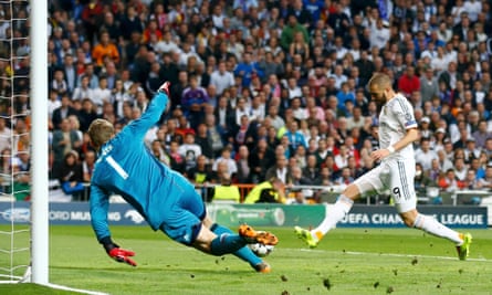 کریم بنزما برای رئال مادرید مقابل بایرن مونیخ در نیمه نهایی لیگ قهرمانان اروپا در سال 2014 گلزنی کرد.