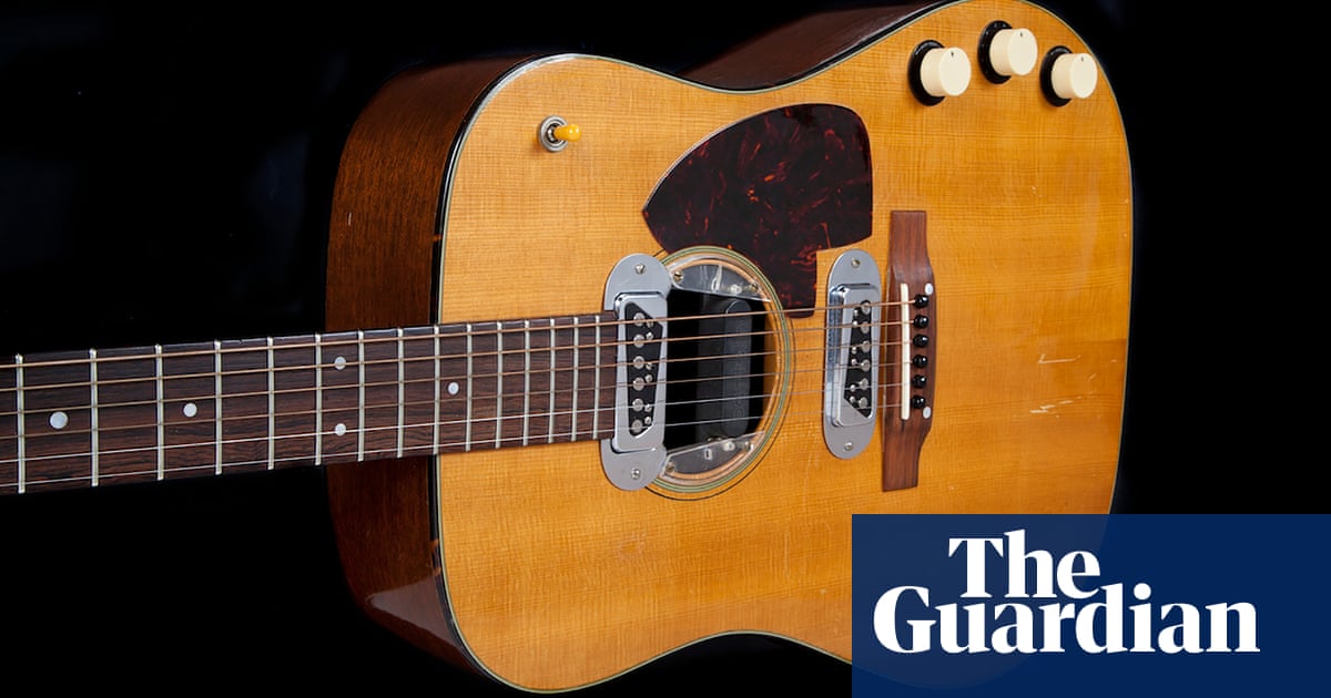 Kurt Cobains MTV Unplugged guitar up for $1m auction