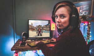 Cheat-proofing Dead Reckoning Multiplayer Games Cheat-proofing Dead Reckoning Multiplayer Games