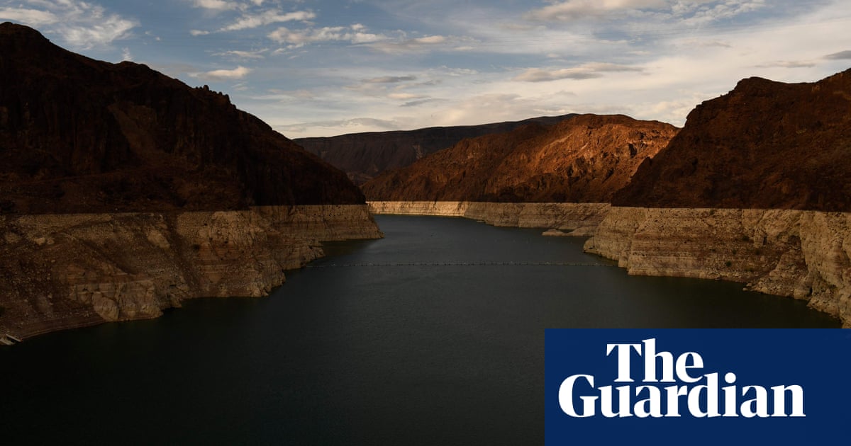 US issues western water cuts as drought leaves Colorado River near ‘tipping point’