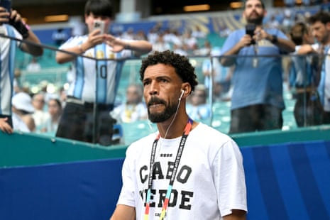 Cape Verde's goalkeeper Vozinha enters the pitch