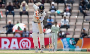 Ravindra Jadeja, nicks Neil Wagner and is dismissed.