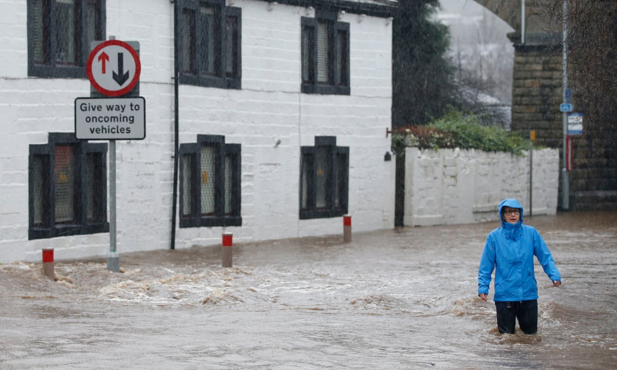Home And Dry The Flood Victims Who Are Putting Up Their Own Defences Environment The Guardian