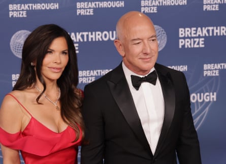 Lauren Sánchez with her fiance, Jeff Bezos, in Santa Monica, California in April 2025.