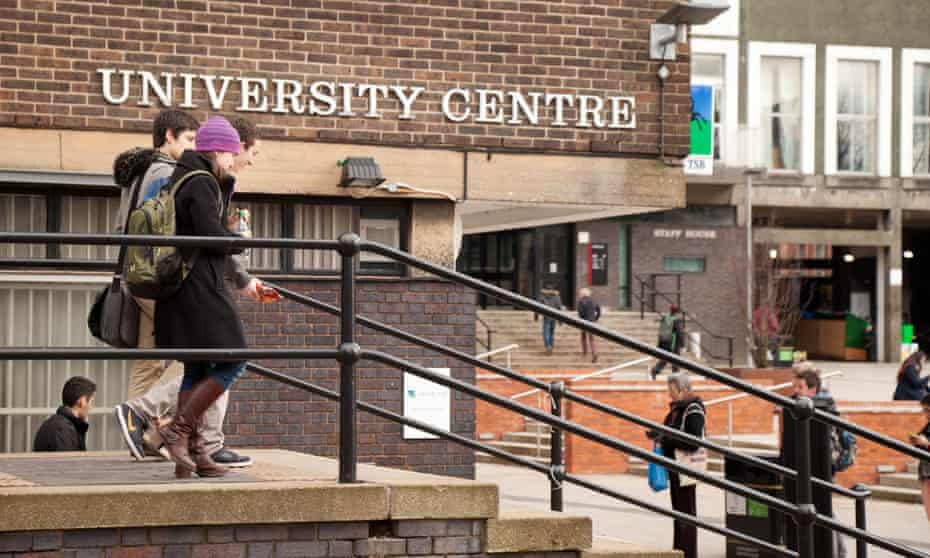 Students in Edgbaston campus, University of Birmingham