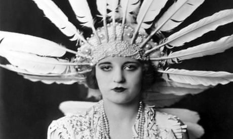 Feathers from protected and unprotected species were used by fashion designers. Actress Tallulah Bankhead in headdress, circa 1925.