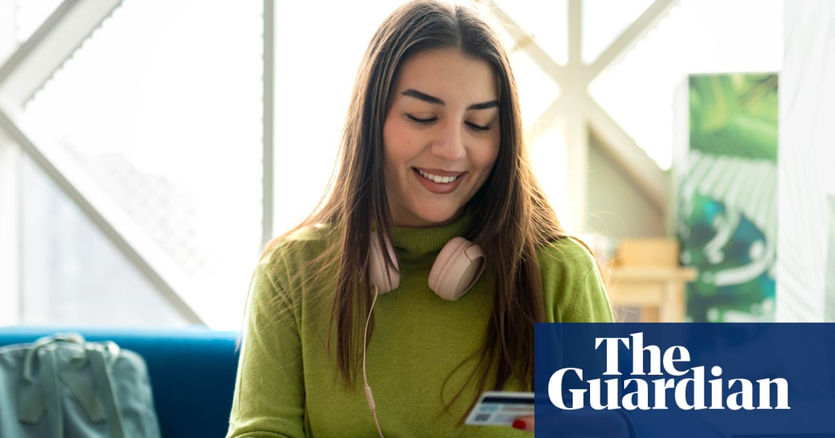 UK student bank accounts: the best perks, from railcards to cheap meals