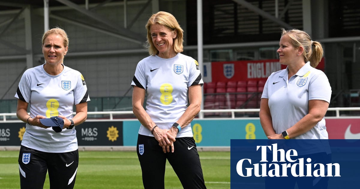 Why are leading figures swapping FA tanker' for US multi-club speedboat'?