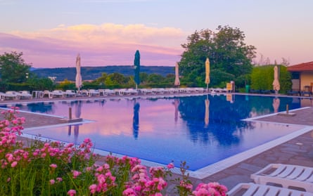 Camping Veliko Tarnovo pool at dusk