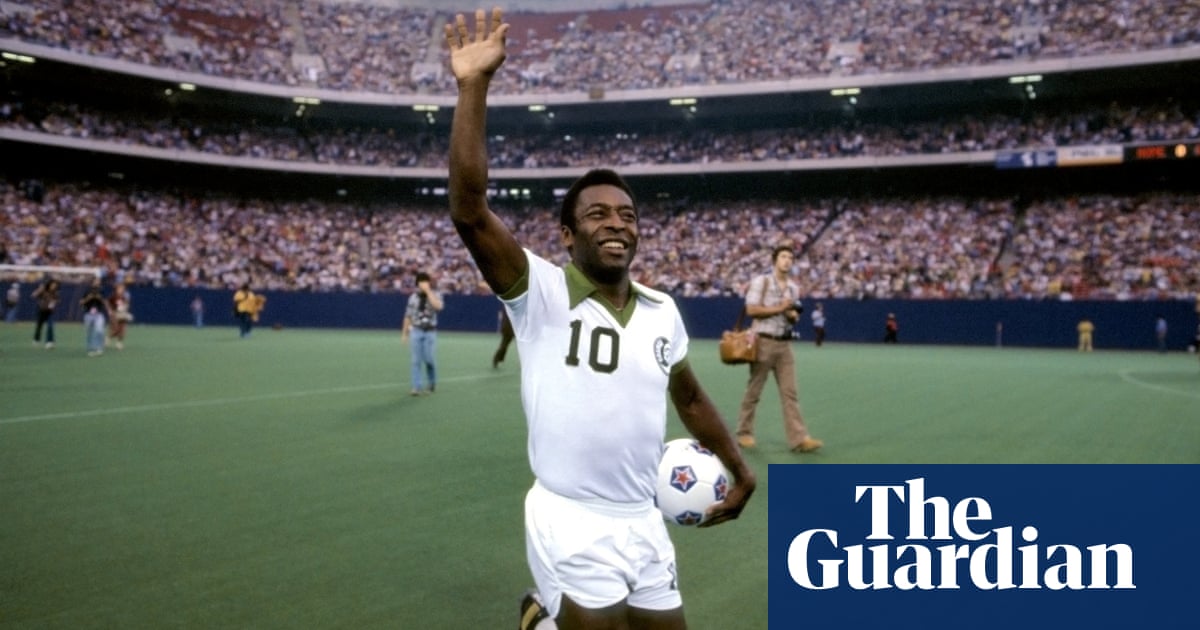 New York fans pay tribute to Brazilian icon who brought soccer to the US