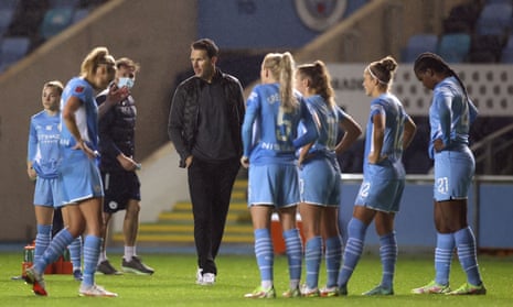 Gareth Taylor with his players after defeat to Tottenham in September
