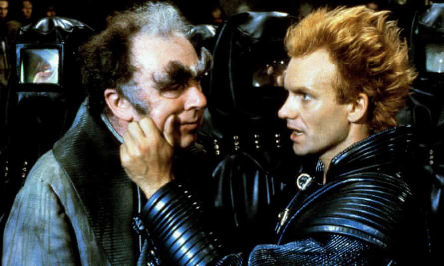 Freddie Jones and Sting in Dune (1984).