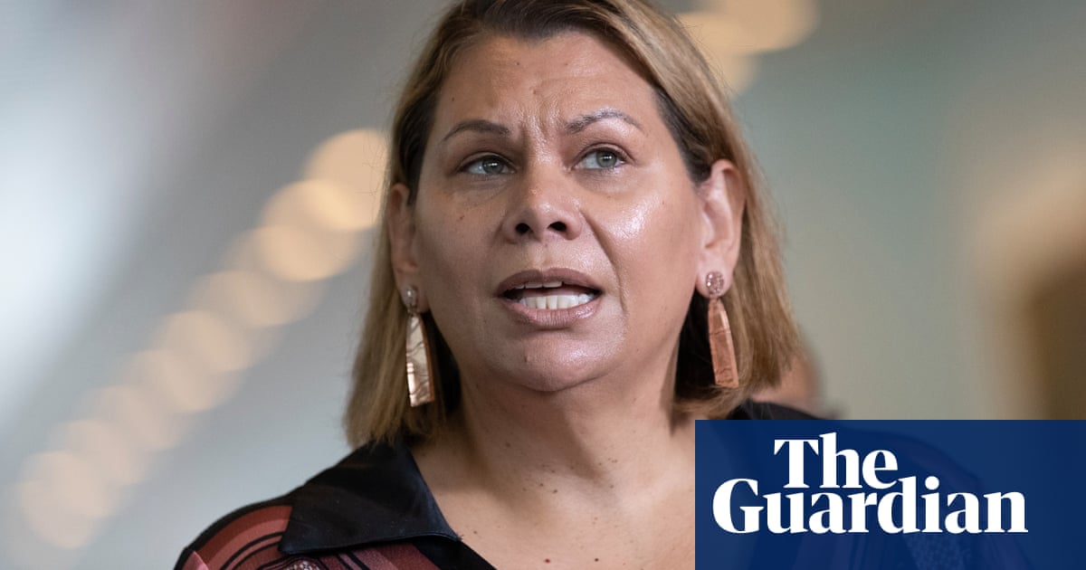 WA Senator Dorinda Cox Quits Greens Joins Labor Increasing Senate Numbers
