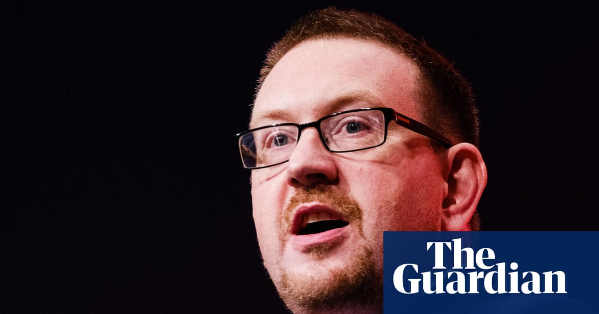 Andrew Gwynne signs Commons deal that could pave way back for Andy Burnham