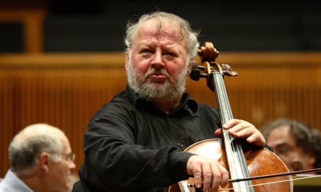 Heinrich Schiff at the Mann Auditorium performing with the Israel Philharmonic Orchestra 2009.