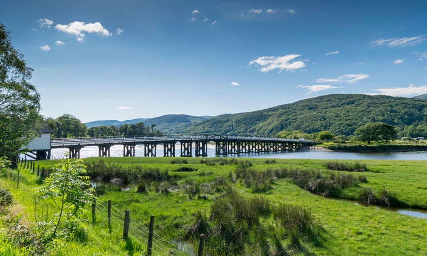 Penmaenpool toll bridge in Gwynedd on mouth of Mauddah river