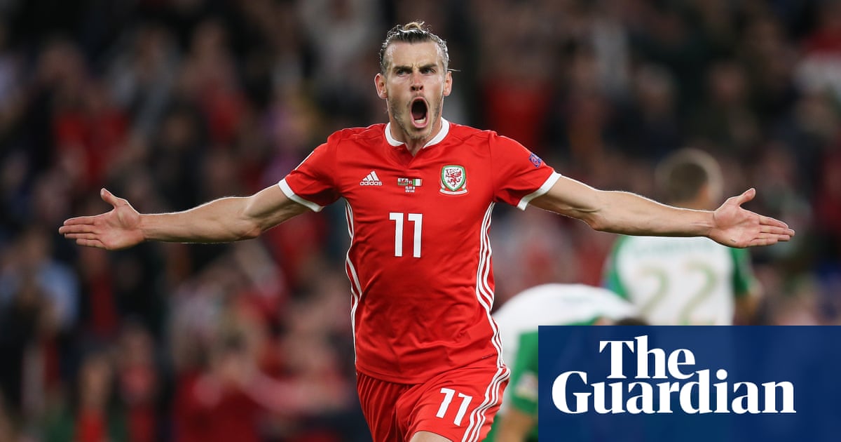 Gareth Bale S Brilliance And Ampadu S Impudence Help Wales Rout Ireland Football The Guardian