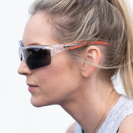 A model wearing Onix Owl Glasses
