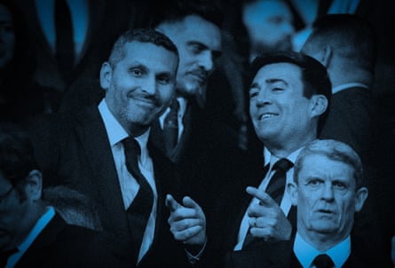 Andy Burnham with Manchester City's chair Khaldoon al-Mubarak in 2019