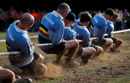 The Belgian men’s senior 680kg team on their way to winning bronze.